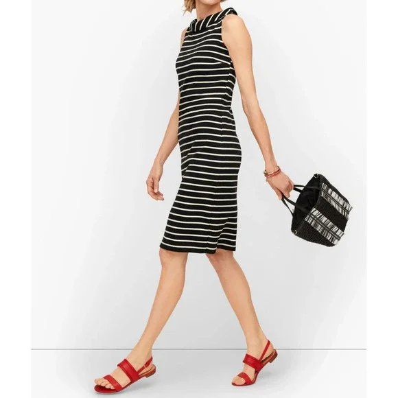 knitted bow dress Endless Rose main image 1